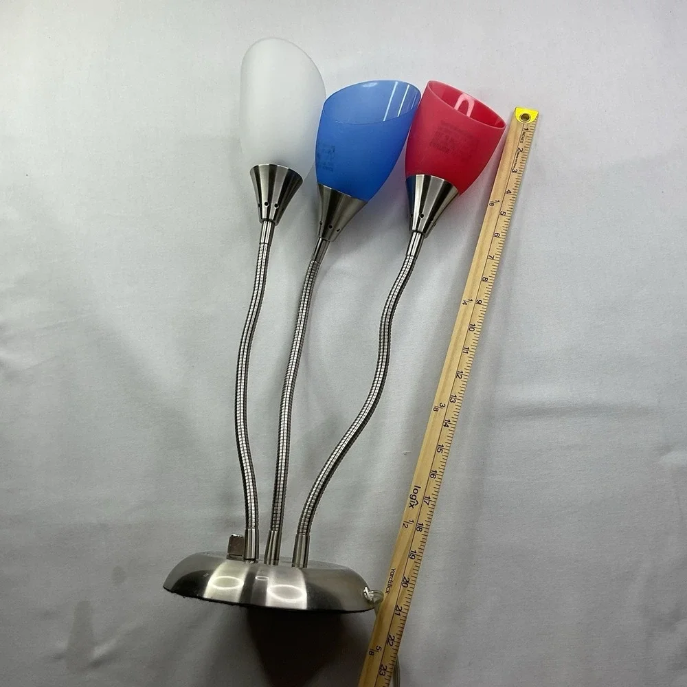 Modern Design Medusa Y2k Luminaire 3 Light Bendable Arms Table Lamp Heavy Base